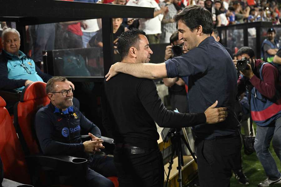 Xavi și Andoni Iraola, în perioada în care erau antrenori la Barcelona, respectiv Rayo Vallecano, anul 2023 Xavi și Andoni Iraola, în perioada în care erau antrenori la Barcelona, respectiv Rayo Vallecano, anul 2023