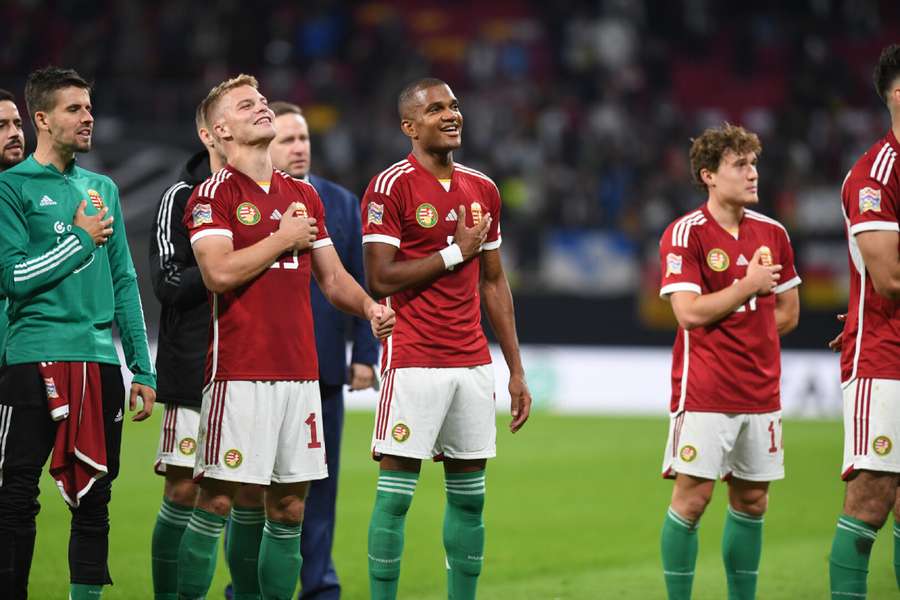 La Hongrie fête sa victoire face à l'Allemagne à Leipzig en Ligue des nations. 