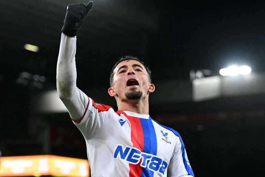 Yéremy Pino, goleador de la noche Yéremy Pino, goleador de la noche