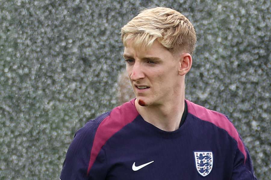 Anthony Gordon was seen sporting a cut on his chin during an England training session