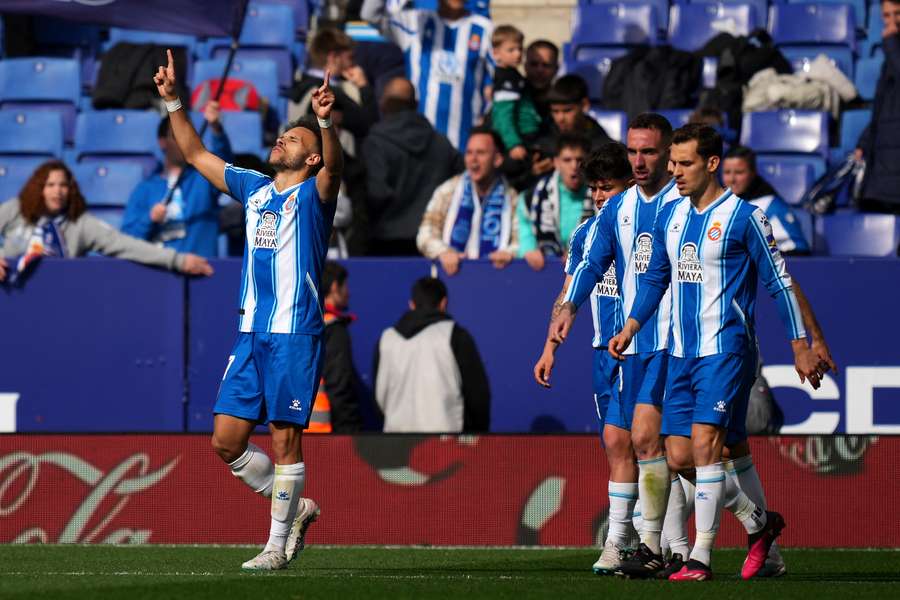 Espanyol's Martin Braithwaite celebrates his first goal
