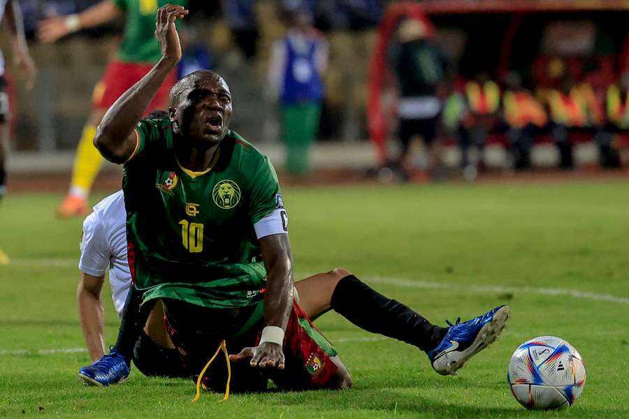 Aboubakar com as cores da seleção dos Camarões