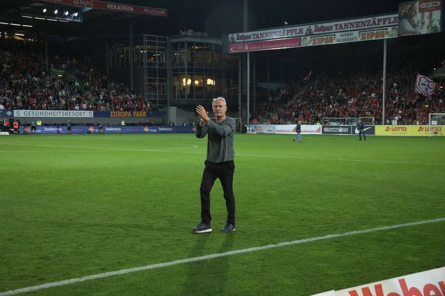 SC-Trainer Christian Streich hatte sich 2021 unter Tränen vom Dreisamstadion verabschiedet.