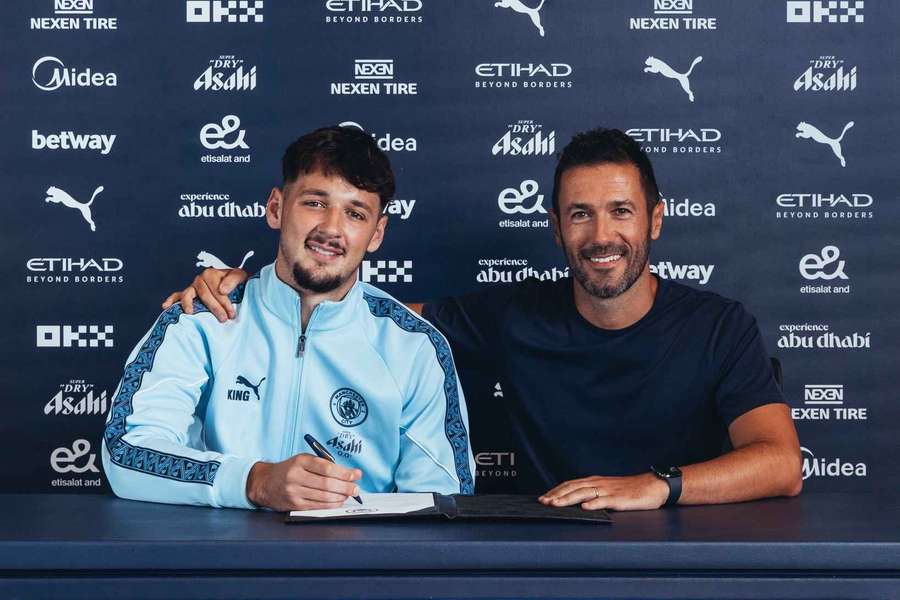 James Trafford com Hugo Viana
