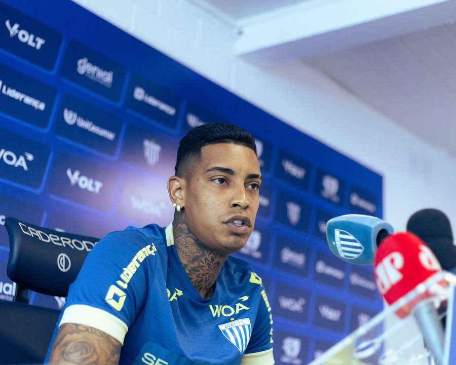 Alef Manga teve passagem curta pelo Avaí Alef Manga teve passagem curta pelo Avaí