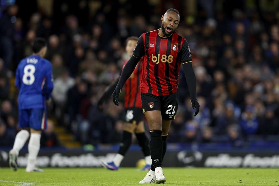 Semenyo czeka na transfer do Manchesteru City.