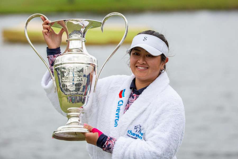 Vu with her trophy