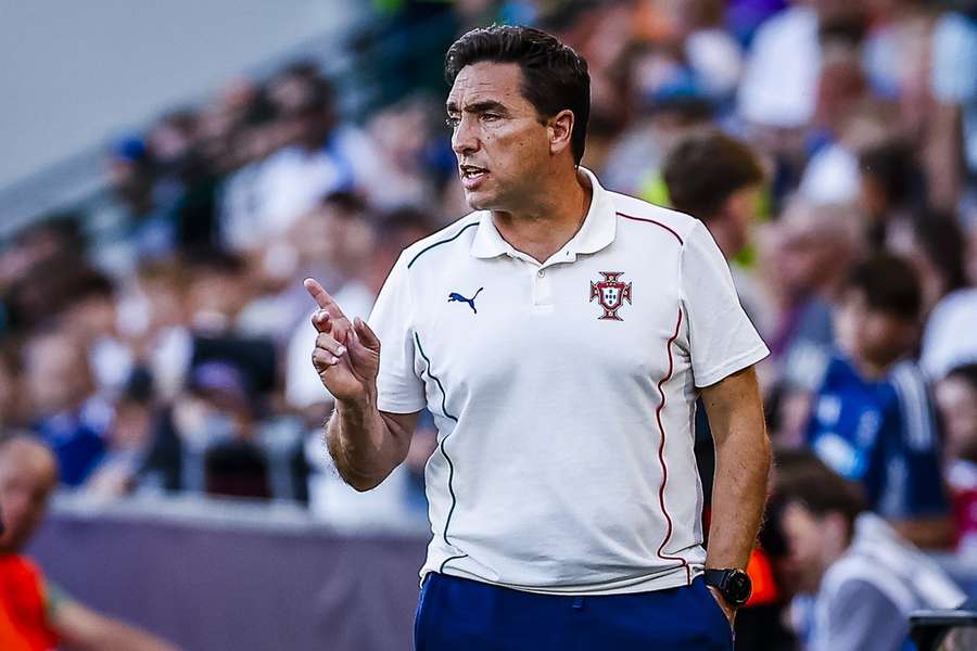 Rui Jorge, prima opțiune a Universității Craiova după plecarea lui Mirel Rădoi Rui Jorge, prima opțiune a Universității Craiova după plecarea lui Mirel Rădoi