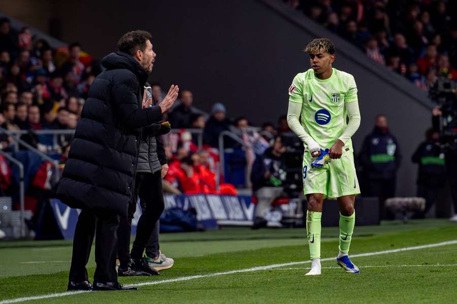 Diego Simeone și Lamine Yamal