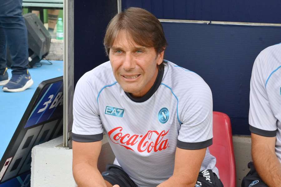 Antonio Conte, entrenador del Nápoles