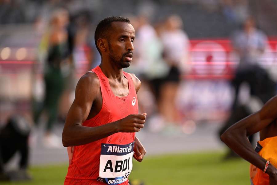 Bashir Abdi heeft door een stressfractuur moeten afzeggen voor de marathon van Tokio