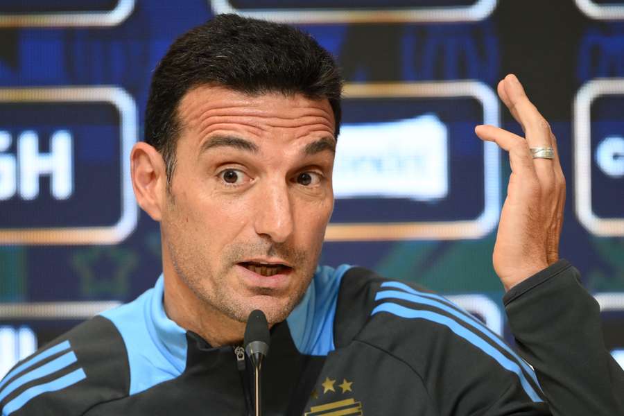 Scaloni en conférence de presse ce lundi.