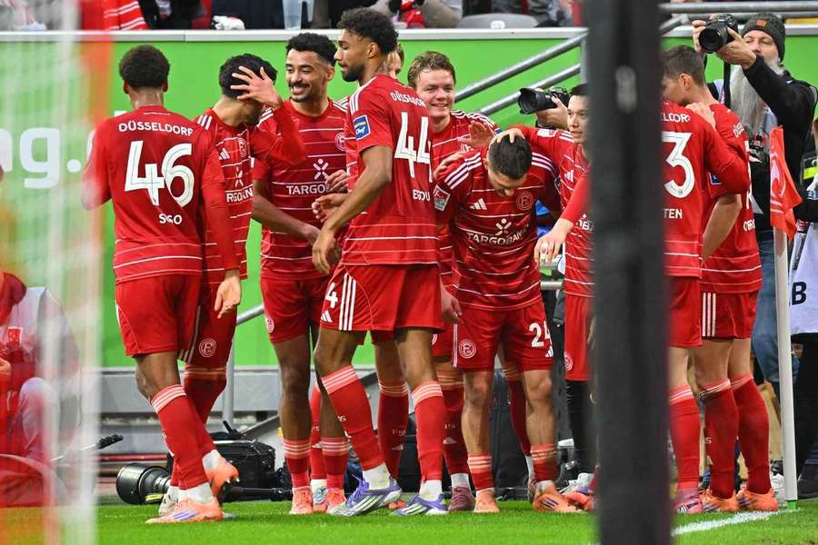 Düsseldorf jubelt über ein seltenes Erfolgserlebnis Düsseldorf jubelt über ein seltenes Erfolgserlebnis