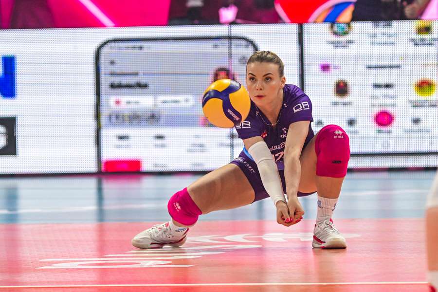 Szczygłowska: "Czas na szampańską zabawę. Tylko w autokarze, bo nie mamy dużo czasu"