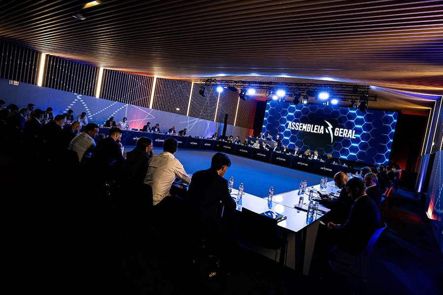 Assembleia Geral ordinária, realizada na sede da Liga, no Porto Assembleia Geral ordinária, realizada na sede da Liga, no Porto