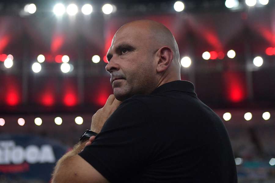 Carlos Leiria deixa trabalho no Botafogo