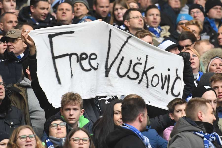 HSV-Fans stärken Vuskovic den Rücken
