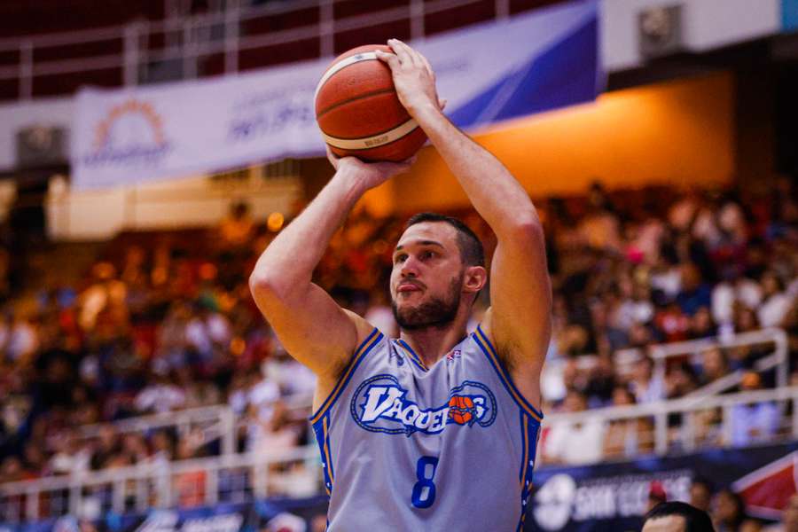 Danilo Gallinari, con los Vaqueros de Bayamón