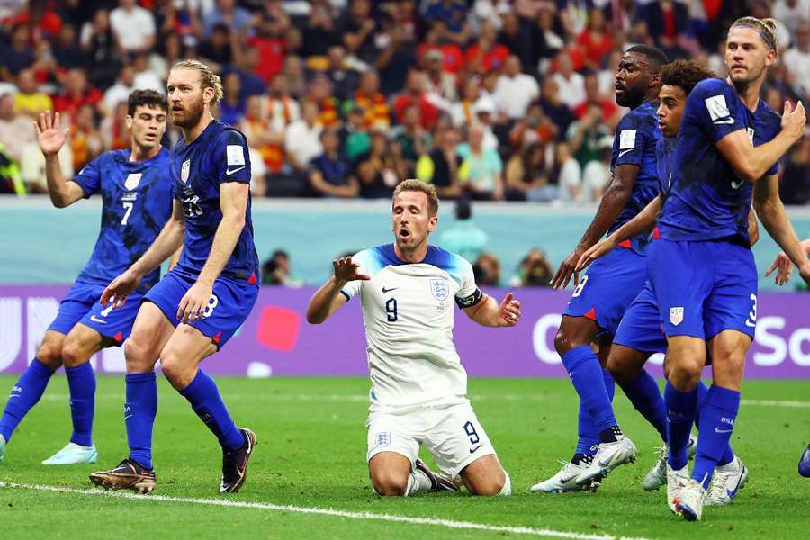 England could not break through the US defence on Friday