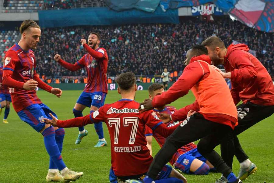 Steaua sărbătorește un gol