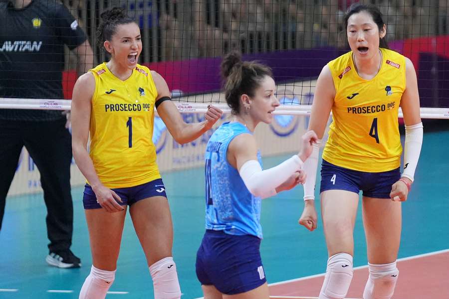 Volley italiano domina ancora, Conegliano-Scandicci sarà derby mondiale Volley italiano domina ancora, Conegliano-Scandicci sarà derby mondiale