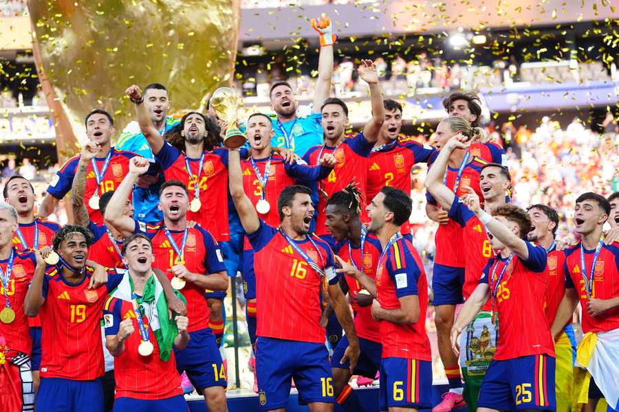 L'Espagne repasse en tête du classement Fifa, la France reste 3e L'Espagne repasse en tête du classement Fifa, la France reste 3e