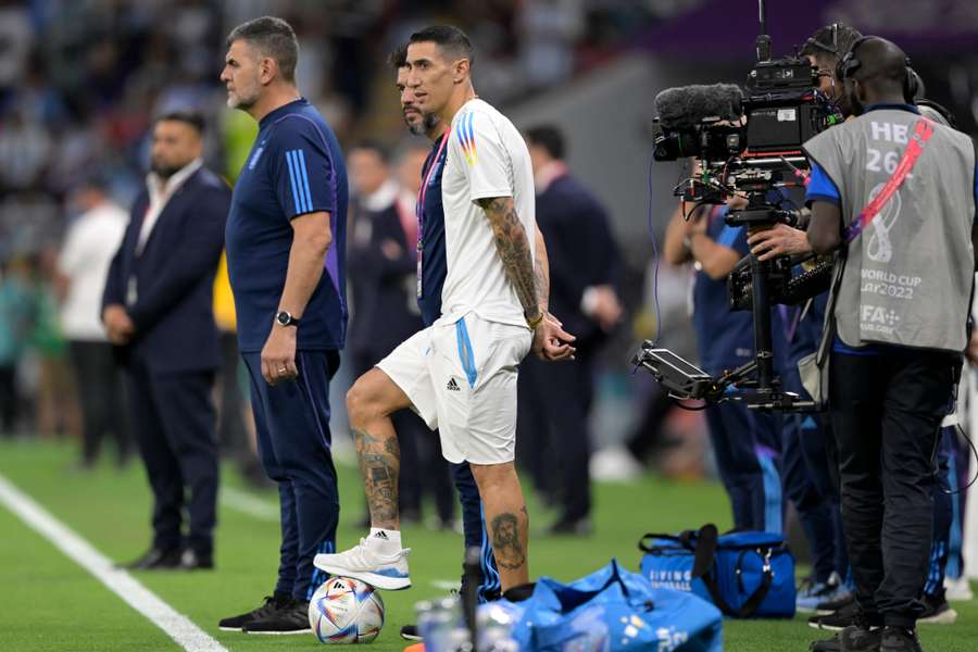 Argentina retorna aos treinos sem Di María e Papu Gómez