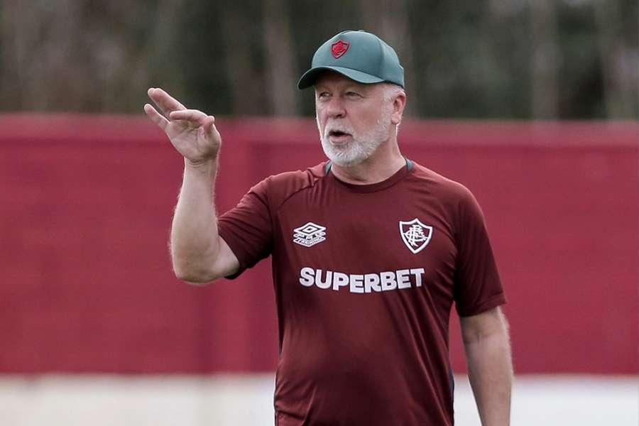 Mano Menezes em último treino antes da final do Carioca