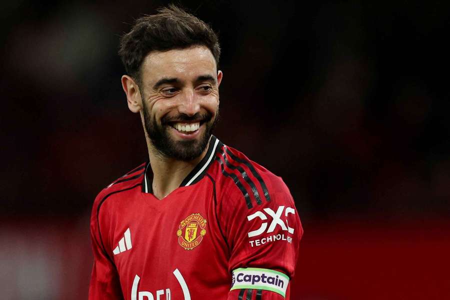 Bruno Fernandes ist zum Spieler der Saison in der Premier League gewählt worden. Bruno Fernandes ist zum Spieler der Saison in der Premier League gewählt worden.