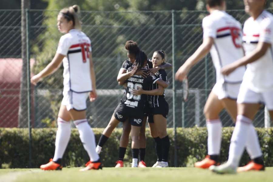 Resumo do Brasileirão Feminino: Corinthians vence clássico; Flamengo segue líder