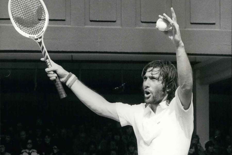 Ilie Năstase la Wimbledon r