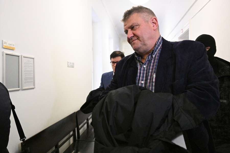 Ivo Kaderka vinu popřel a proti vazbě podal stížnost.