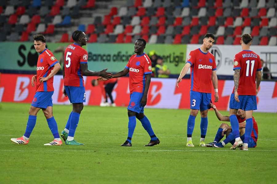 FCSB renunță la patru jucători