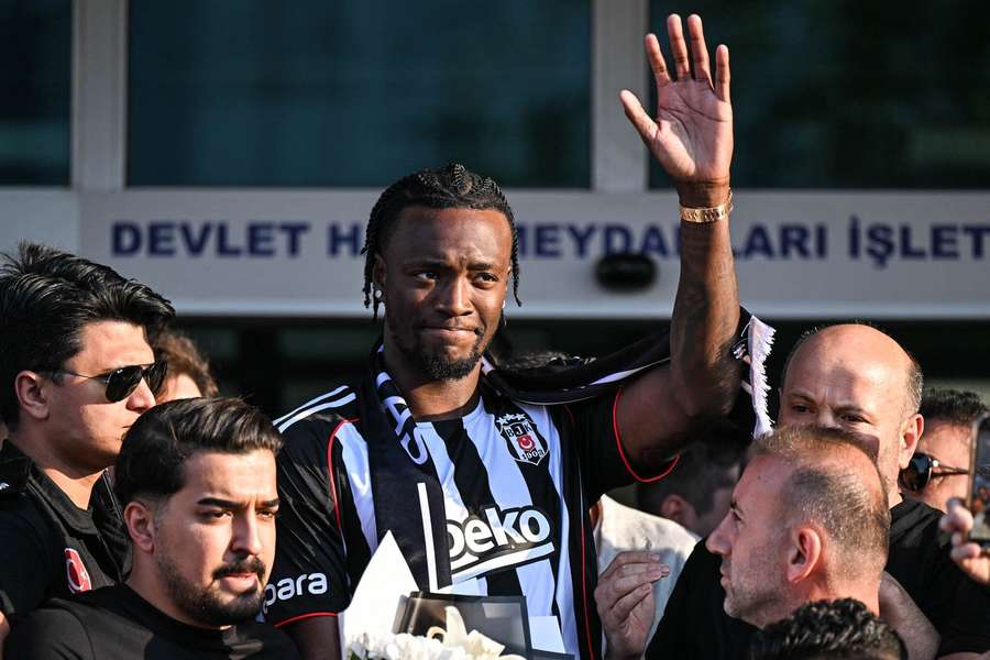 Besiktas take Tammy Abraham on loan from AS Roma