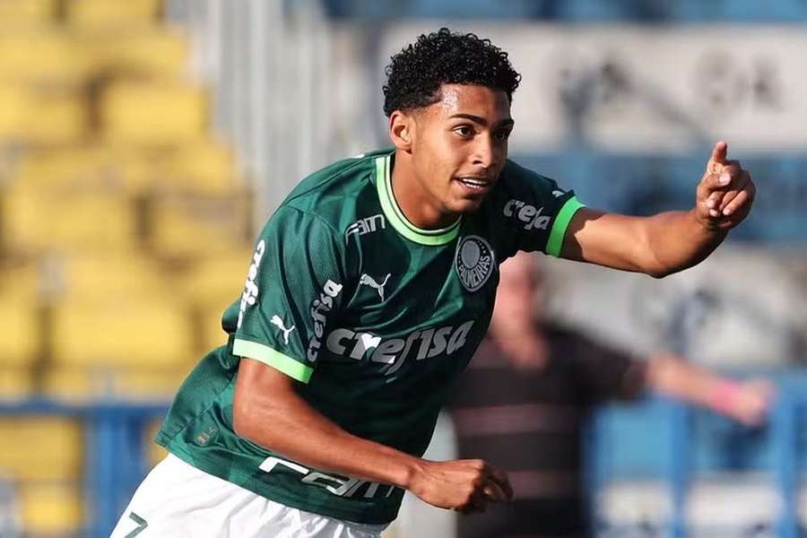 Luighi, avançado de 18 anos do Palmeiras