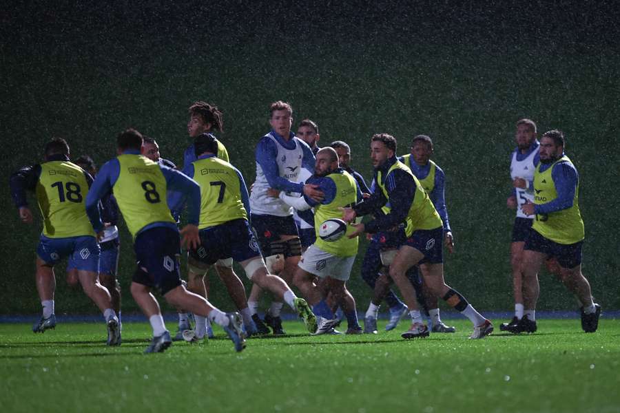 Argentina preparing to take on France in a rugby international.