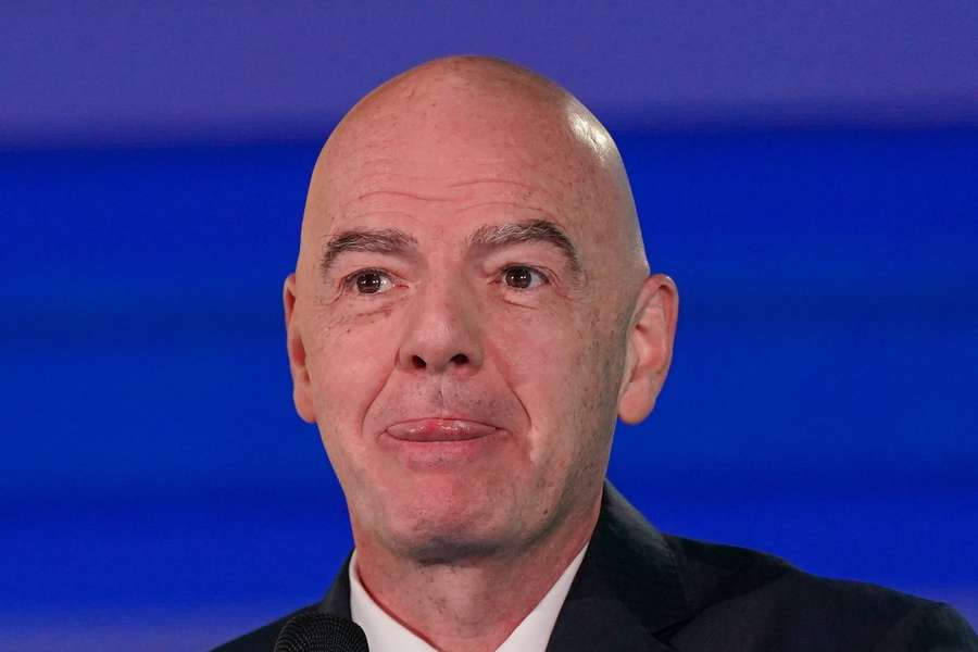 Gianni Infantino soll sich von Jugendturnier fernhalten. Gianni Infantino soll sich von Jugendturnier fernhalten.