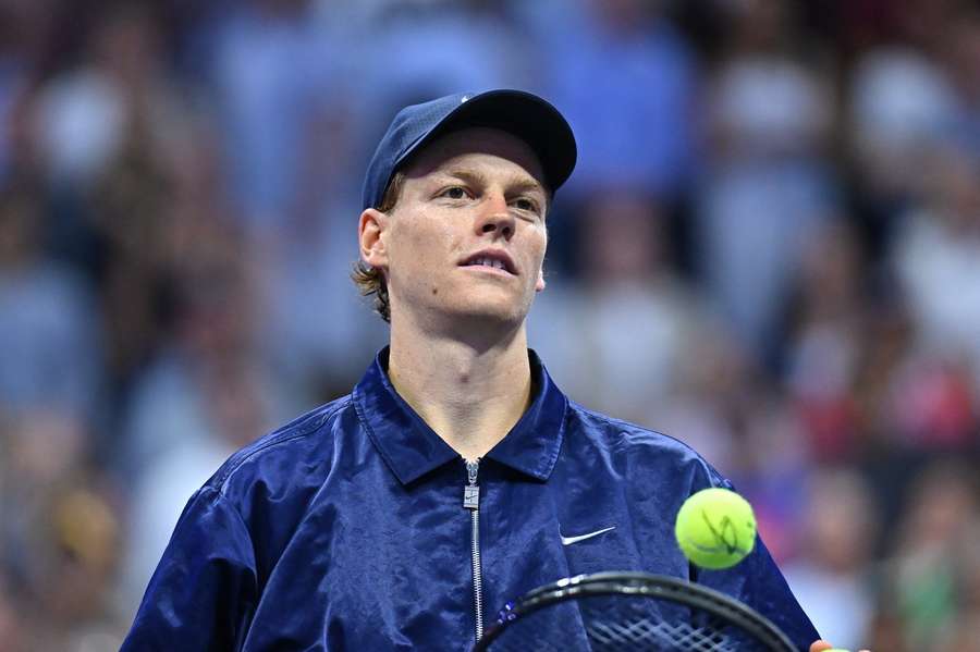 Jannik Sinner bez problemów zameldował się w ćwierćfinale US Open. Bublik rozbity 