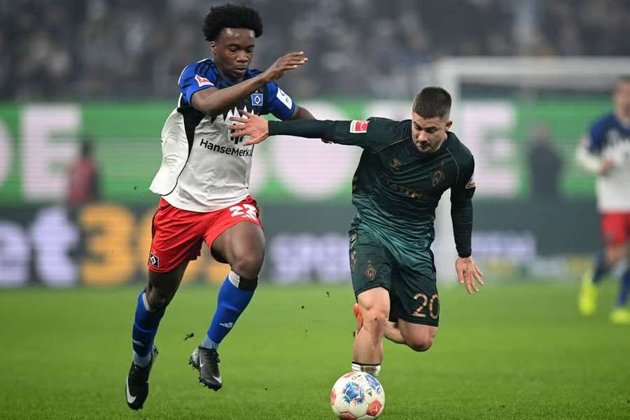 Hamburgo saiu por cima na receção ao Werder Bremen Hamburgo saiu por cima na receção ao Werder Bremen