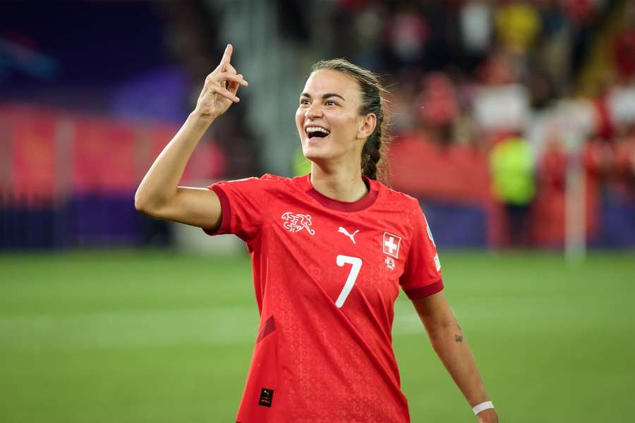 Riola Xhemaili schoss die Schweiz spät ins Viertelfinale