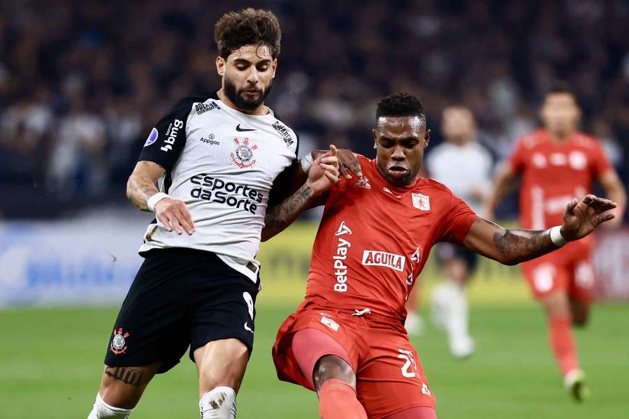 El Corinthians empata frente al América de Cali.