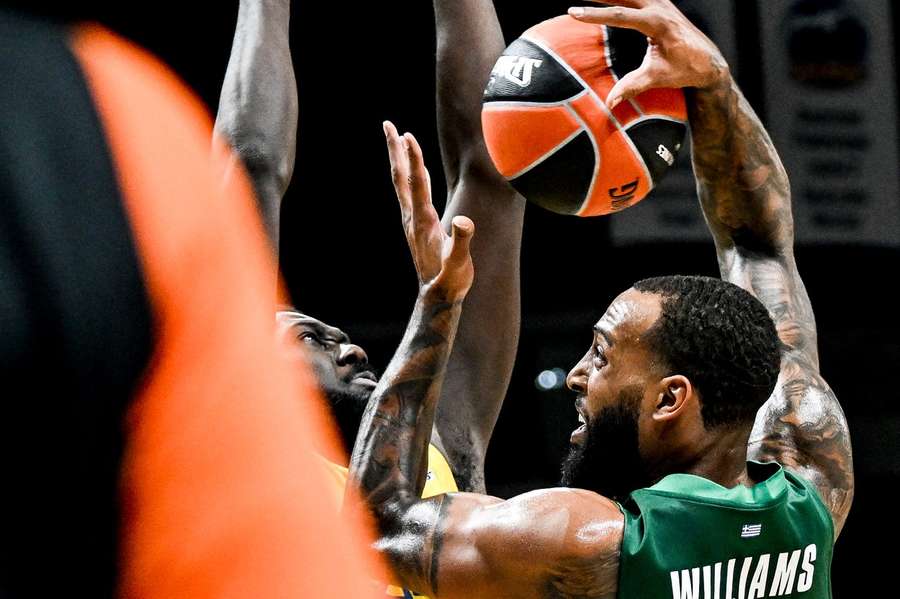 Derrick Williams scored 28 points on Friday night for Panathinaikos in a losing cause