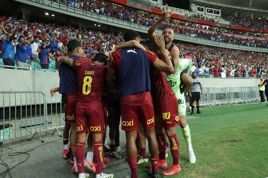 Bahia comemora o gol de Tiago que o colocou na final da Copa do Nordeste de 2025