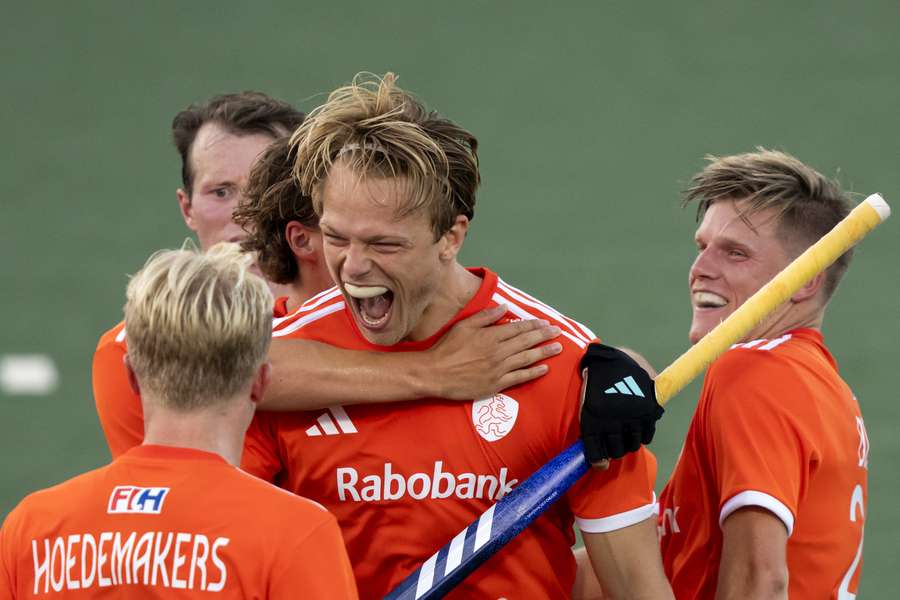 Nederland viert een treffer tegen België in de 3-1 gewonnen wedstrijd