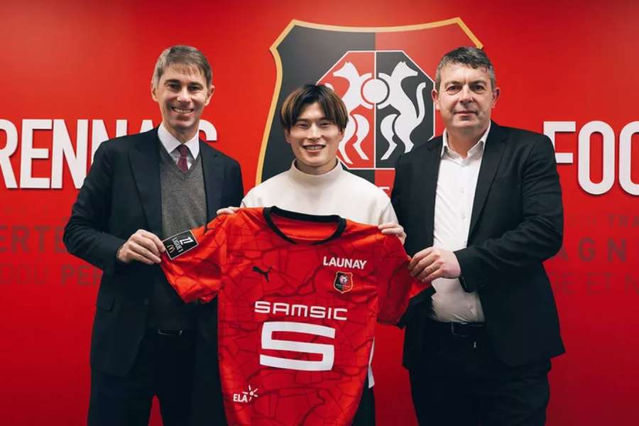 Kyogo Furuhashi apresentado no Rennes Kyogo Furuhashi apresentado no Rennes