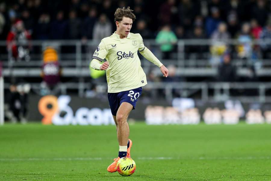 Moyes happy with Everton youngster Dibling in Burnley stalemate Moyes happy with Everton youngster Dibling in Burnley stalemate