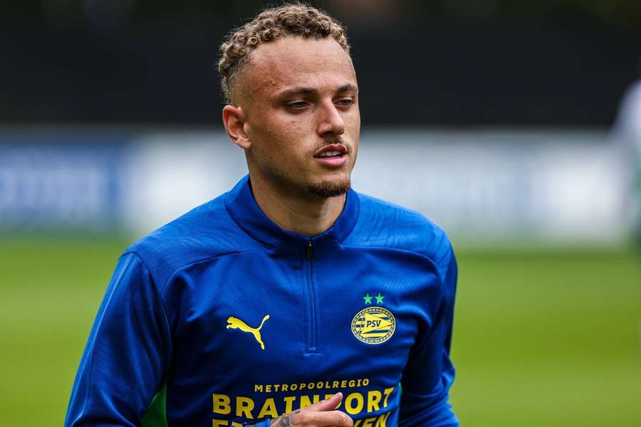 Noa Lang heeft zijn rentree bij PSV gemaakt