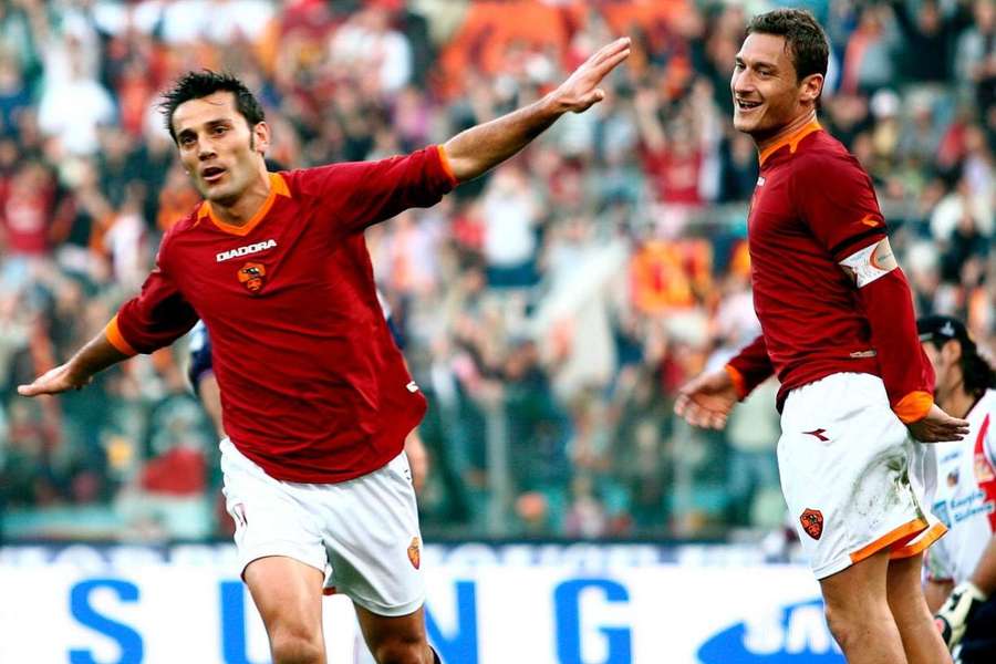 Exclusivo Flashscore, o aviãozinho Montella sobrevoa Nápoles-Roma: "É o meu derby do coração"