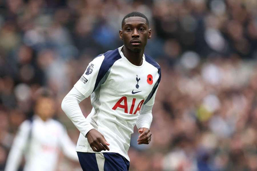 Kolo Muani avec Tottenham en Premier League.