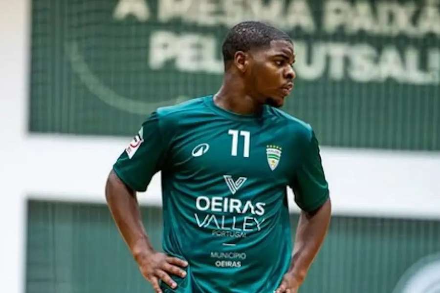 Anderson Fortes fez 11 golos em 32 jogos pelo Leões Porto Salvo Anderson Fortes fez 11 golos em 32 jogos pelo Leões Porto Salvo